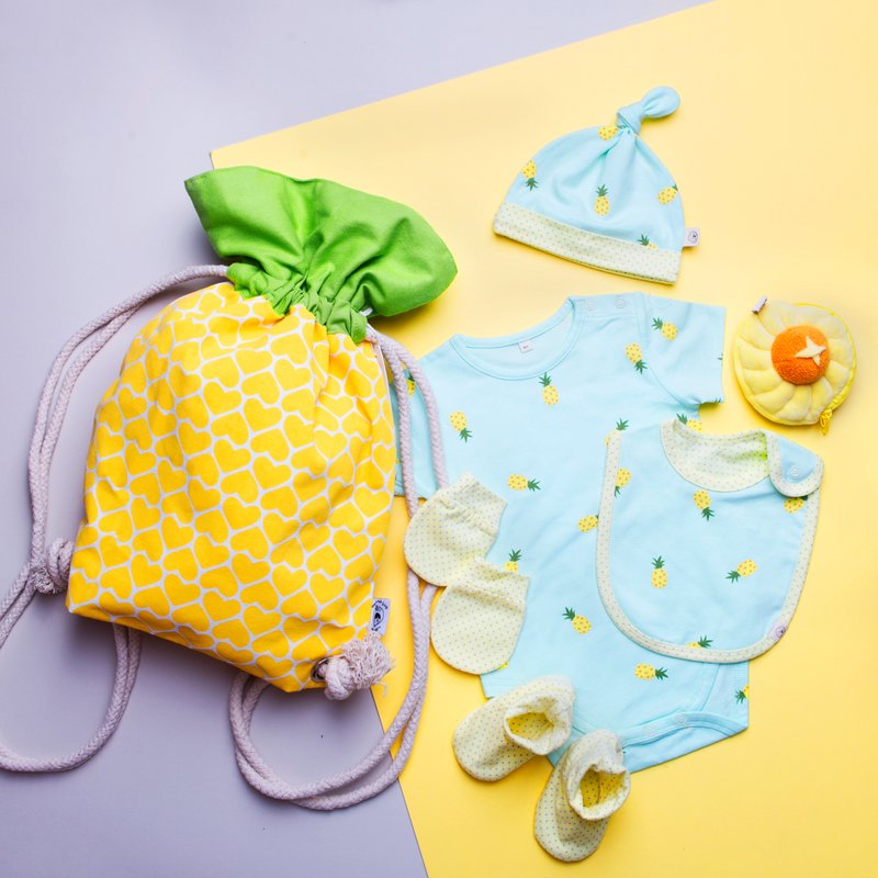 Ang ku kueh girl x Nom Nom Plush Collab-Mother & Baby Gift Set